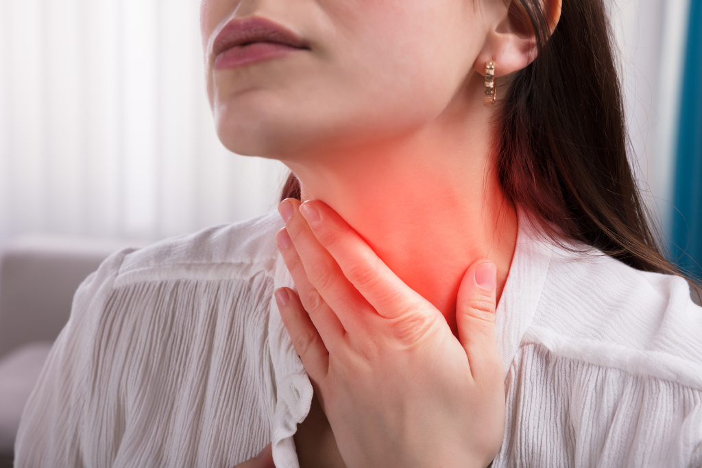 Вирусные инфекции горла: симптомы, лечение